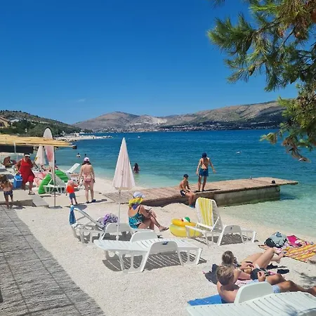 Apartments Sara Trogir Exterior photo