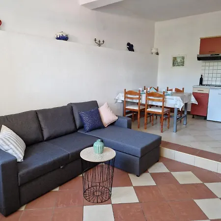 Apartments Sara Trogir Exterior photo