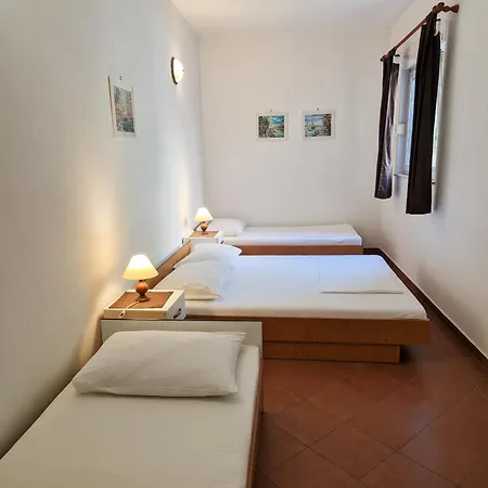 Apartments Sara Trogir Exterior photo