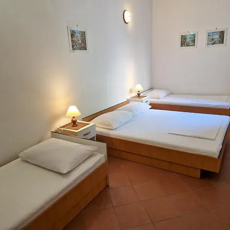 Apartments Sara Trogir Exterior photo