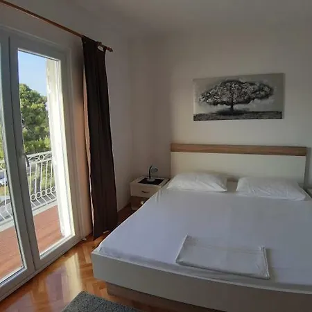 Apartments Sara Trogir Exterior photo