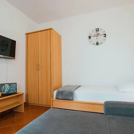 Apartments Sara Trogir Exterior photo