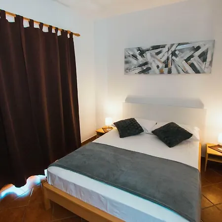 Apartments Sara Trogir Exterior photo
