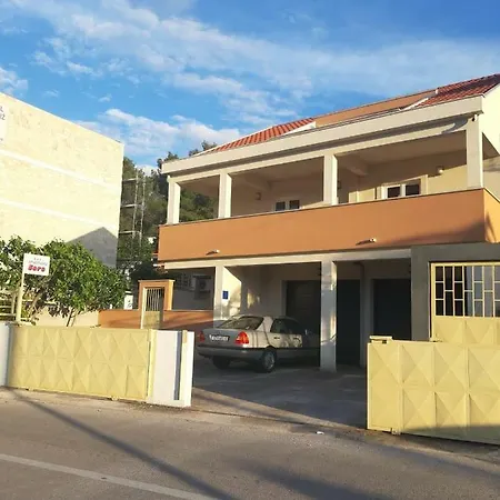 Apartments Sara Trogir Exterior photo