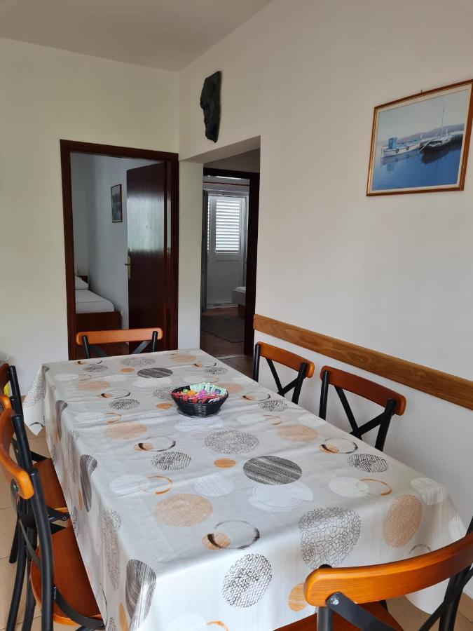 Sara Apartman Trogir