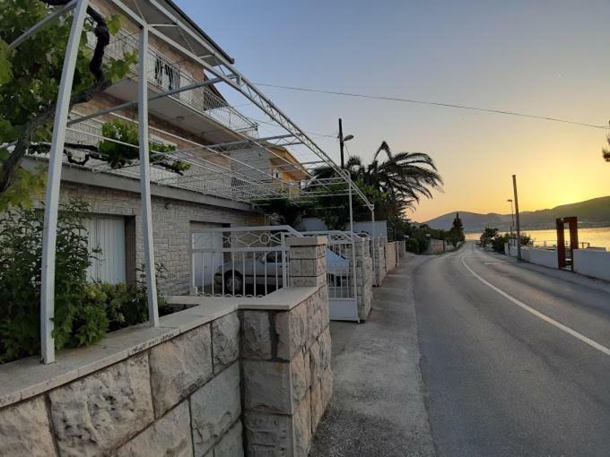 Sara * Trogir
